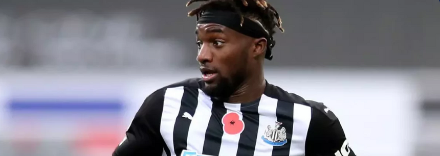Allan Saint-Maximin headband